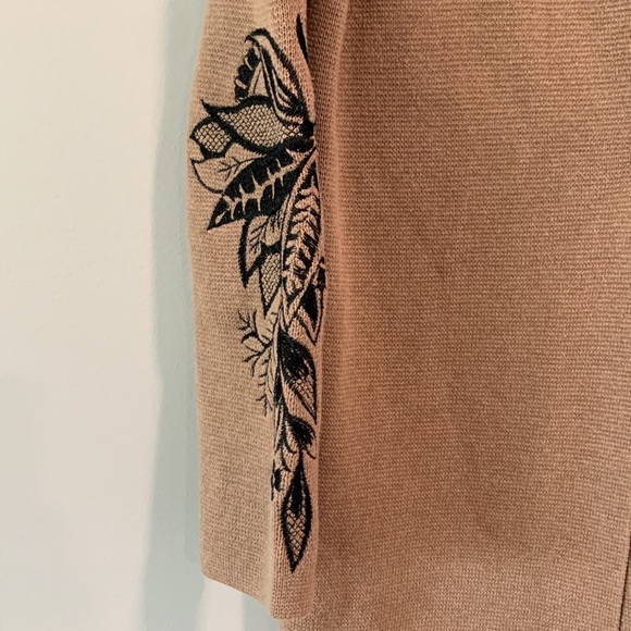 Chicos - tan/black embroidered sweater coat - Picture 3 of 13